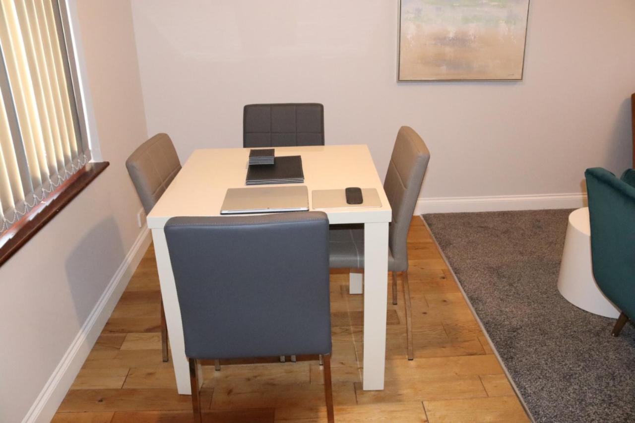 Garland Modern Apartment With Private Garden & Parking Dartford 5 Bagian luar foto