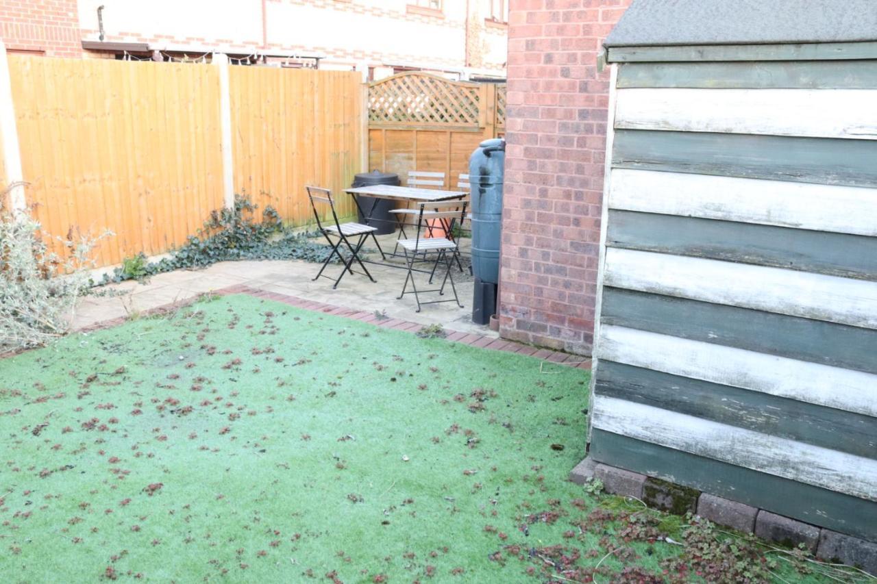 Garland Modern Apartment With Private Garden & Parking Dartford 5 Bagian luar foto