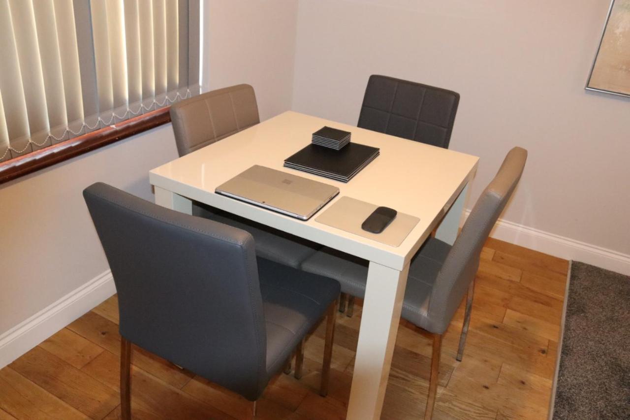Garland Modern Apartment With Private Garden & Parking Dartford 5 Bagian luar foto